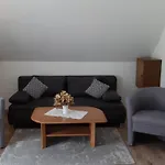 Haus Im Strycktal شقة